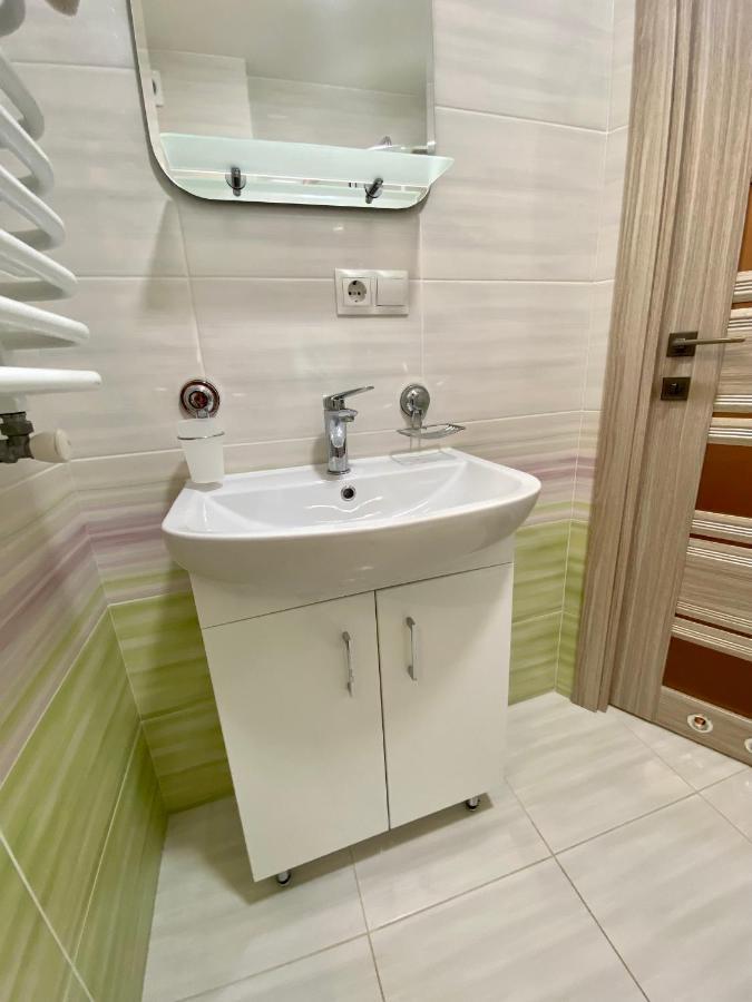 Yaroslav Osmomysl Square Apartments Lviv Buitenkant foto