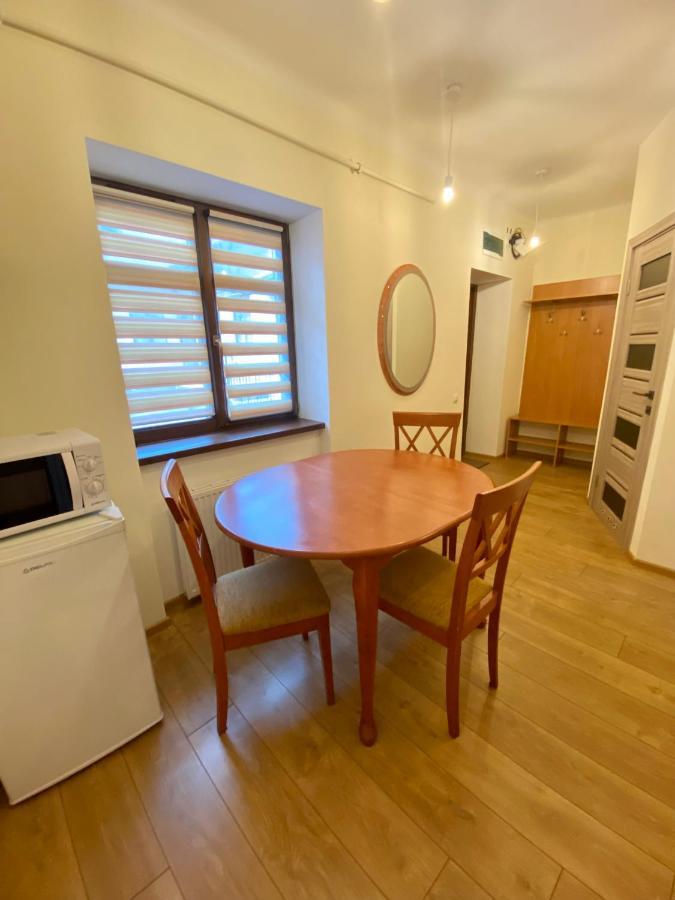Yaroslav Osmomysl Square Apartments Lviv Buitenkant foto