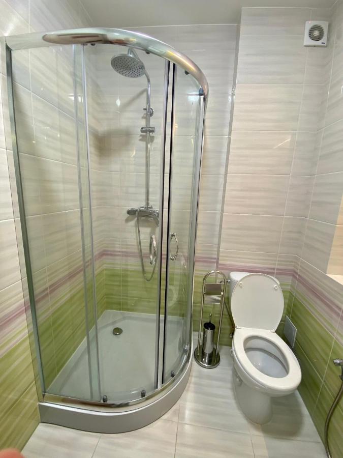 Yaroslav Osmomysl Square Apartments Lviv Buitenkant foto
